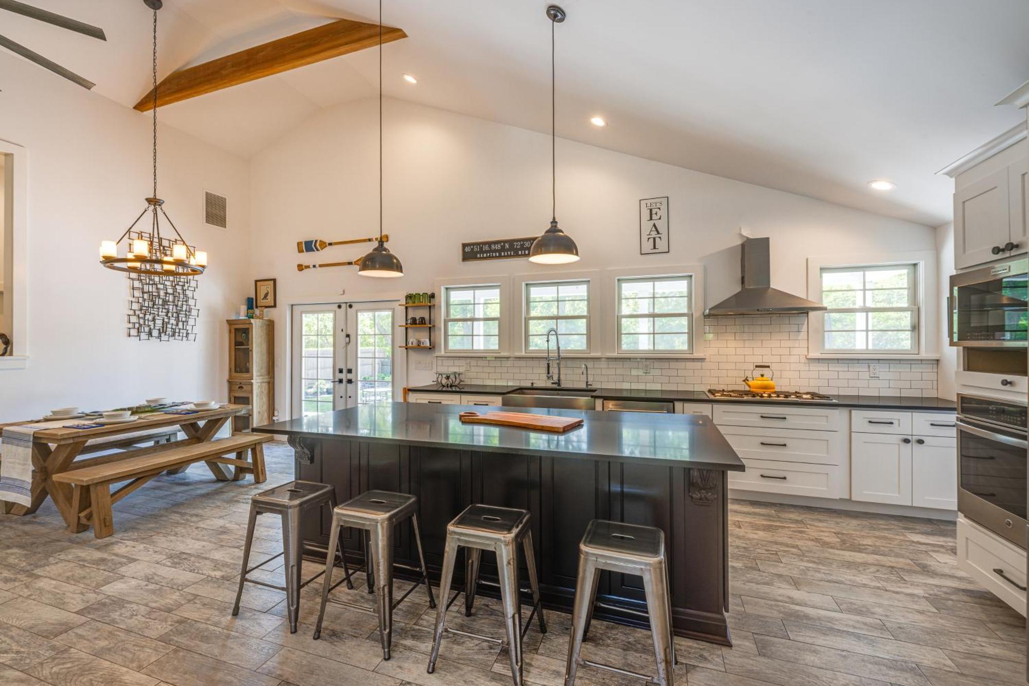 Distinctive Hamptons Home With Pool Near Bay, Ocean Hampton Bays Exterior foto