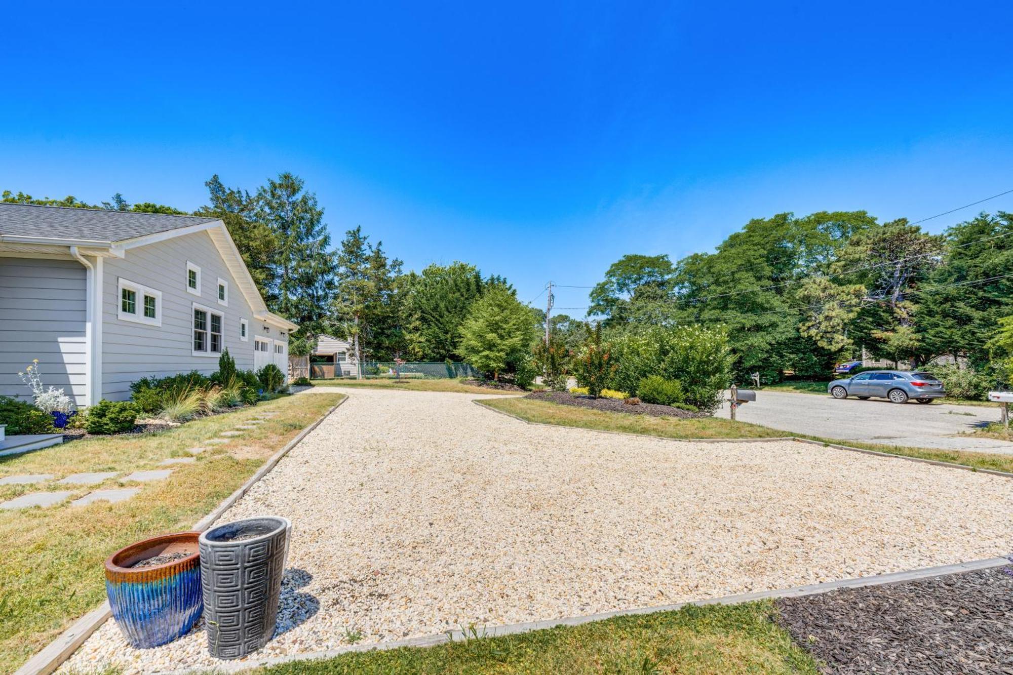 Distinctive Hamptons Home With Pool Near Bay, Ocean Hampton Bays Exterior foto